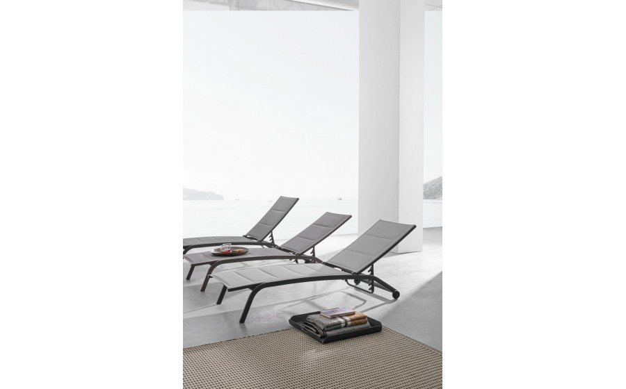 BIZZOTTO leżak ogrodowy CLEOPAS antracyt