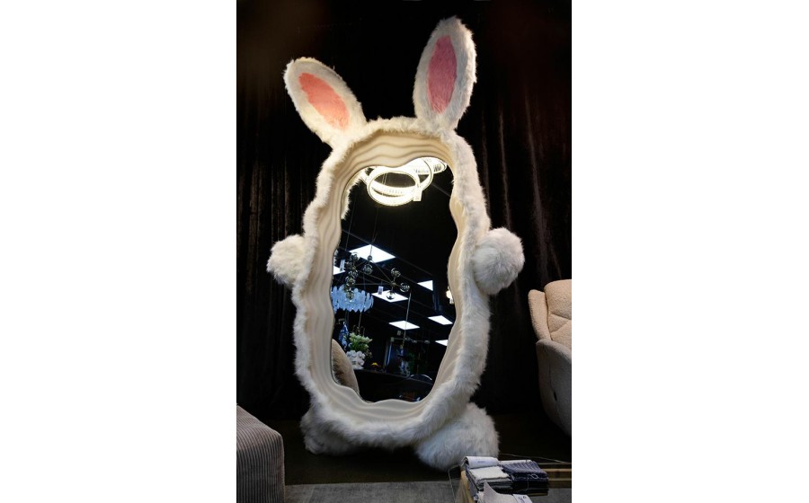 Lustro stojące BUNNY z oświetleniem LED  240x150 cm